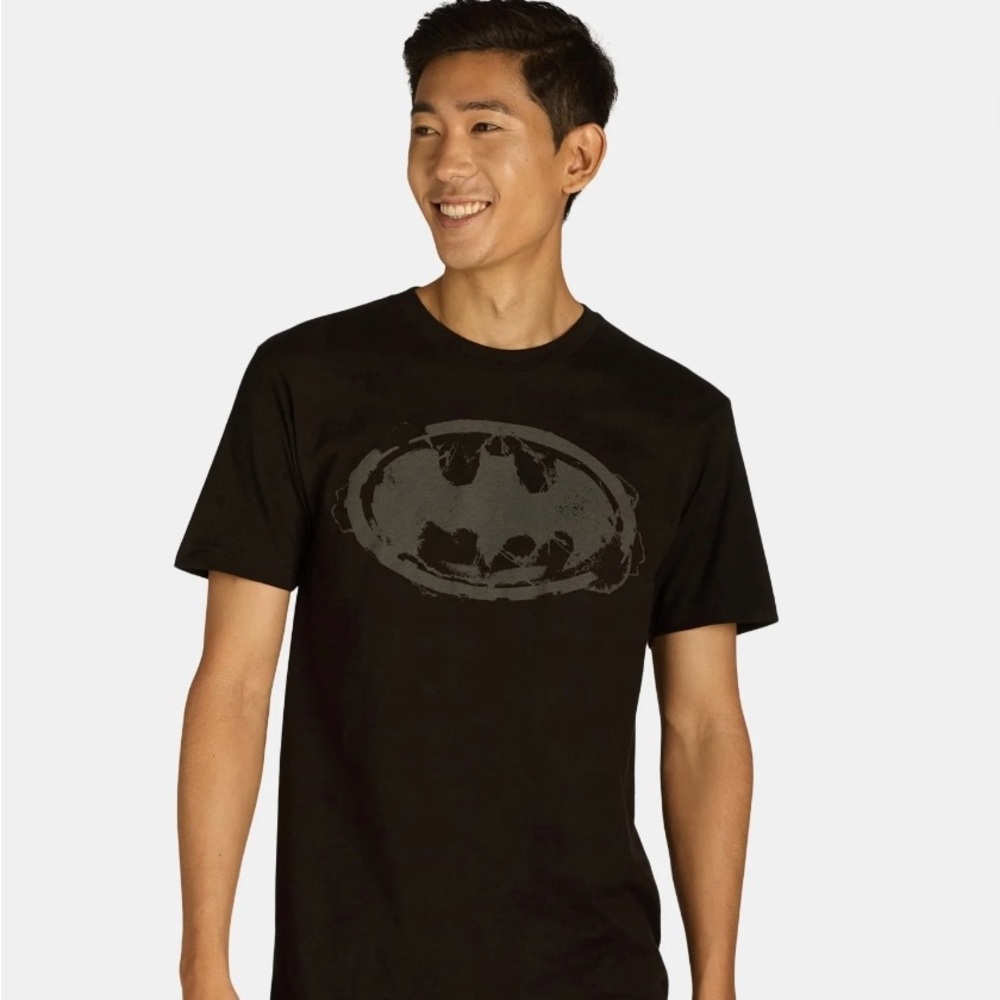 Batman Men's Batman Logo Graphic Black Tee Shirt